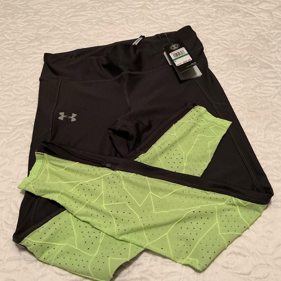 Under Armour Black and Lime Heatgear Leggings - Picture 4 of 10